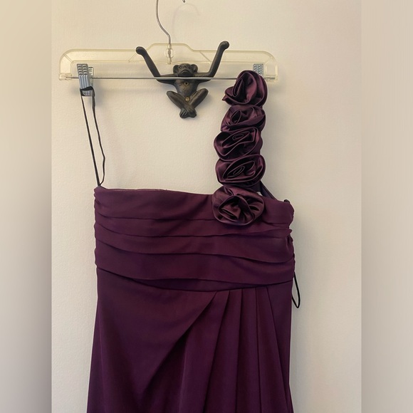One Shoulder Rosette Strap Purple Waist Gown / Prom Dress Size Small - Picture 3 of 7